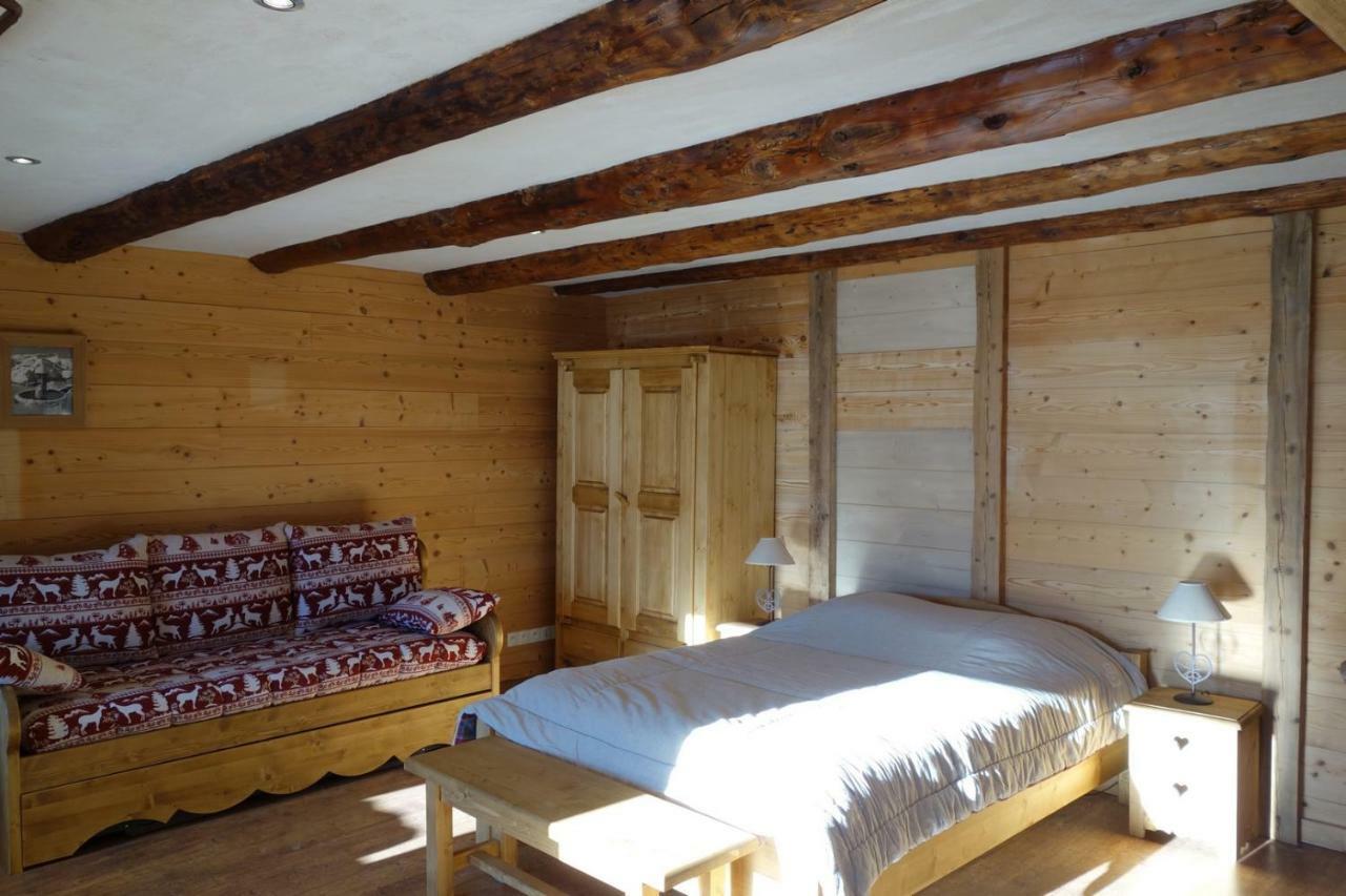 La chambre du Moulin Villard-sur-Doron Extérieur photo