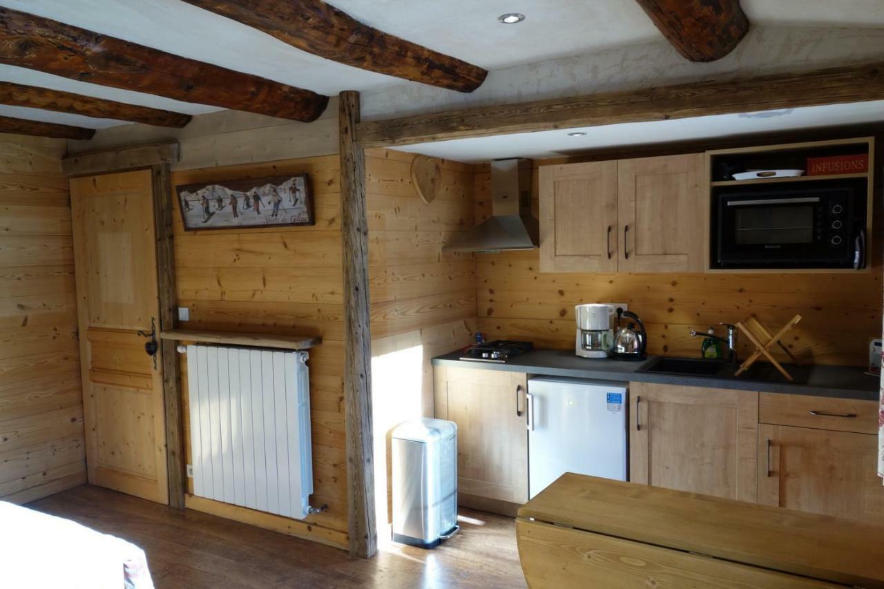 La chambre du Moulin Villard-sur-Doron Extérieur photo