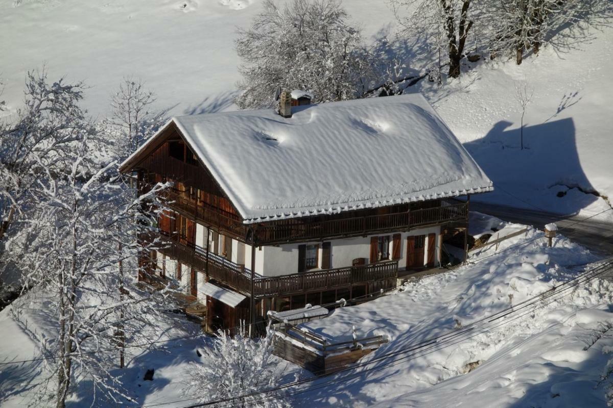 La chambre du Moulin Villard-sur-Doron Extérieur photo