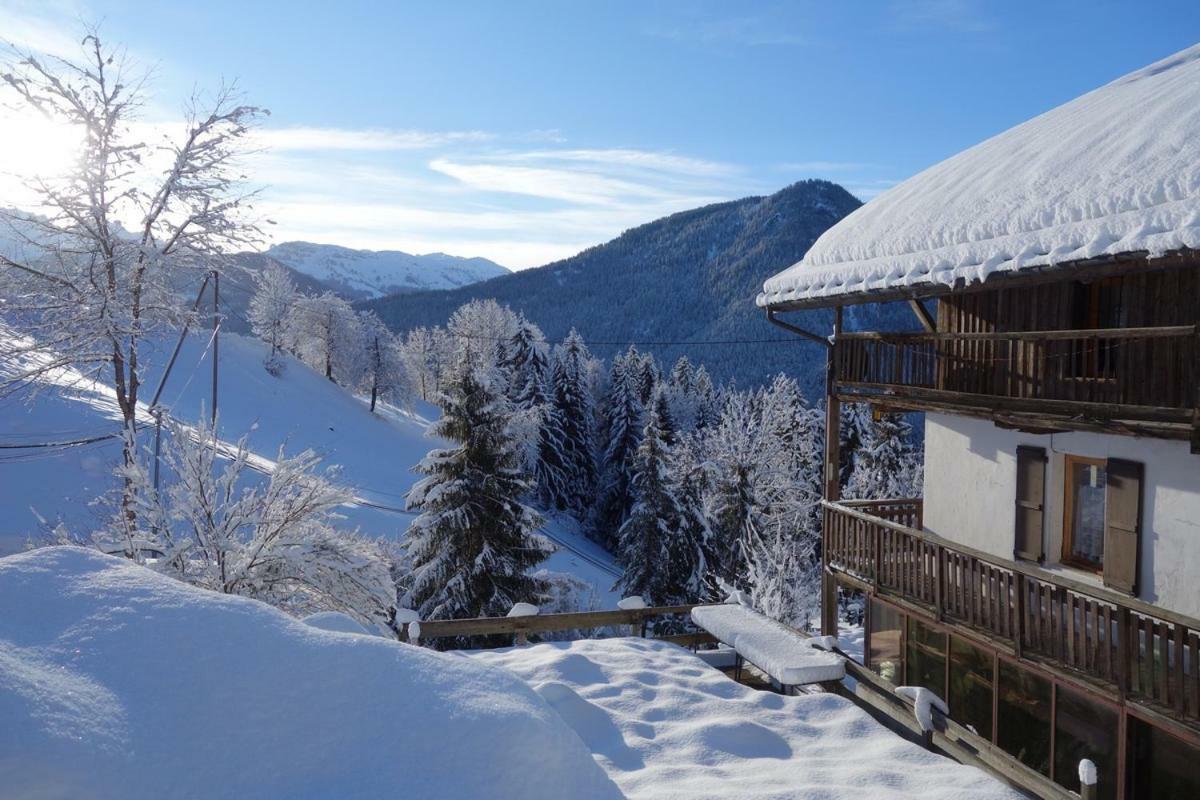 La chambre du Moulin Villard-sur-Doron Extérieur photo