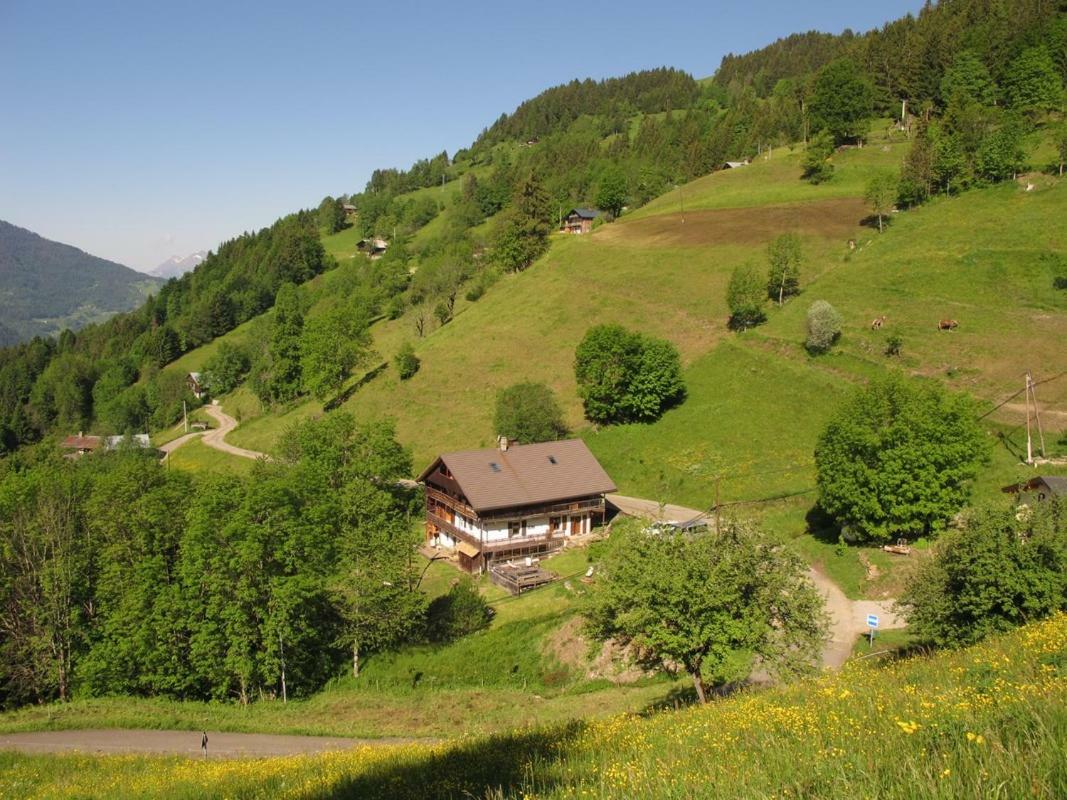La chambre du Moulin Villard-sur-Doron Extérieur photo